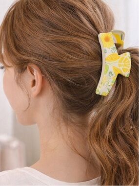Francesca's Collections Yellow Lemon Claw Clip
